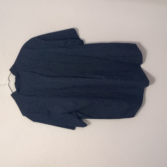 Old Navy Blue Button down short sleeve XXL Shirt - Picture 3 of 3